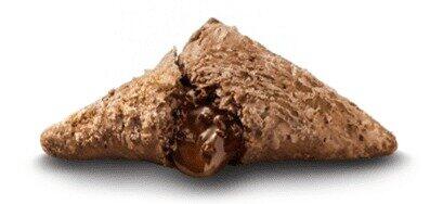 「三角チョコパイ」史上最大量のチョコクリーム　マクドナルドから「黒」と「白」