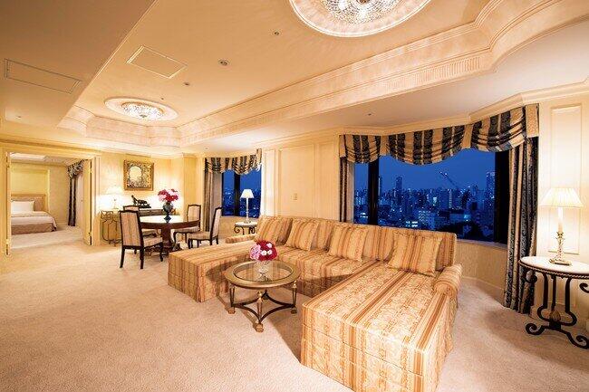 往復のタクシー代まで含まれる　「オールインクルーシブ」プラン