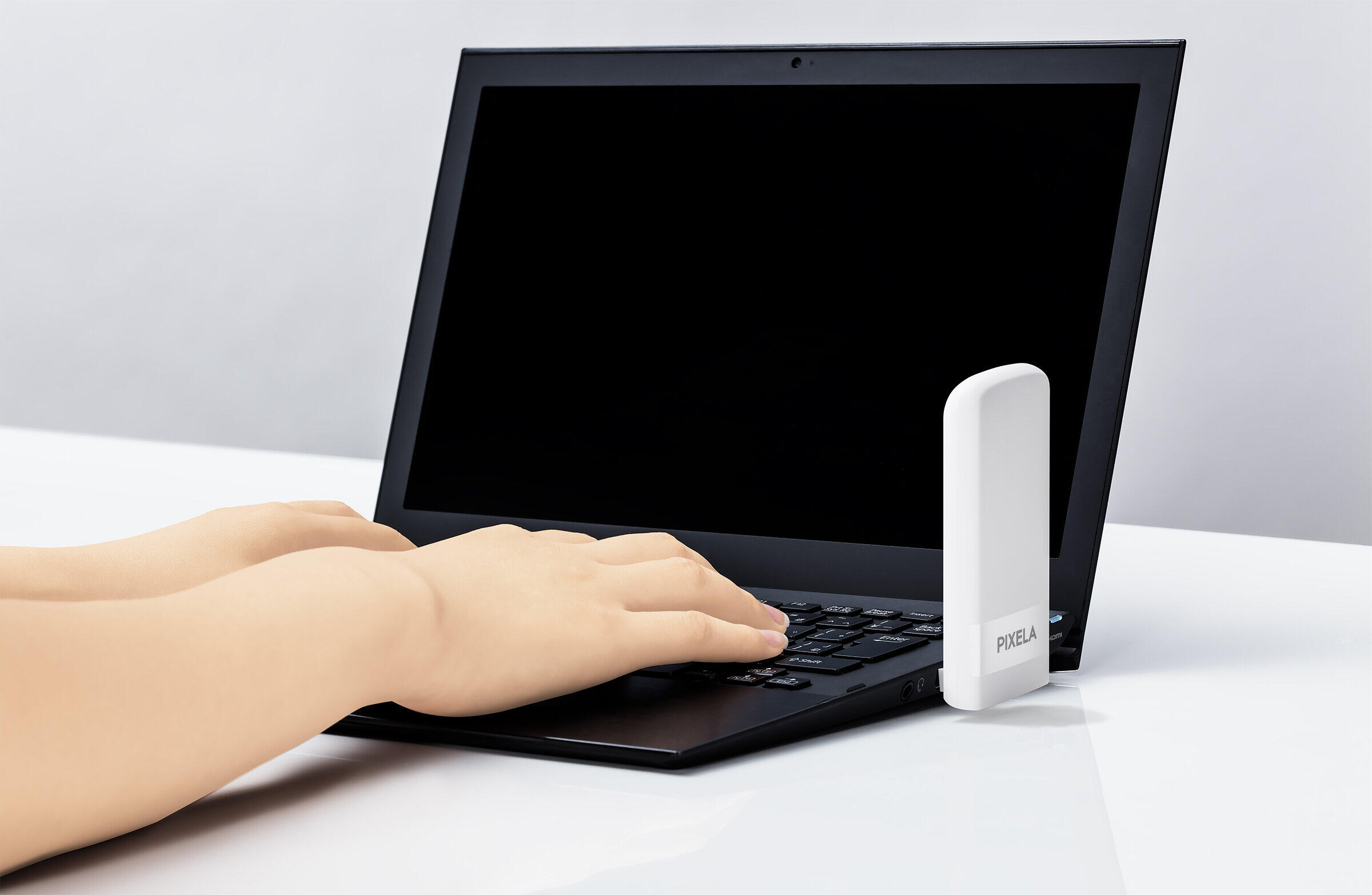 PCなどとUSB接続、LTE通信が可能になる　USBドングル、ピクセラから