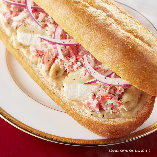 冬の味覚「カニ」を堪能　カニグラタンの「ミラノサンド」