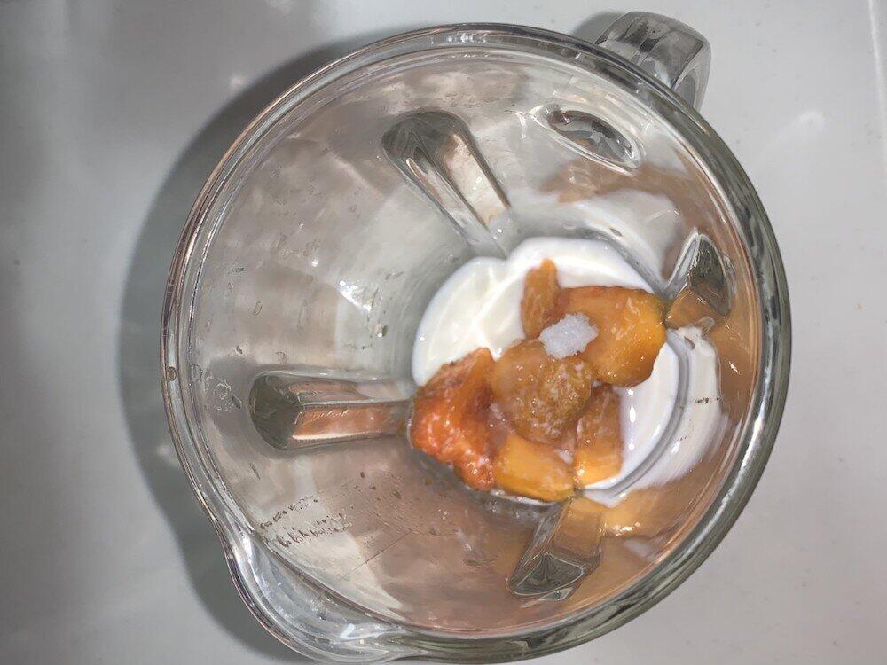 全てをミキサーへ入れて混ぜる