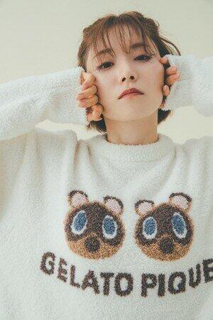 宝島社、「あつまれ どうぶつの森」　ボアポーチと収納トートがついてくる