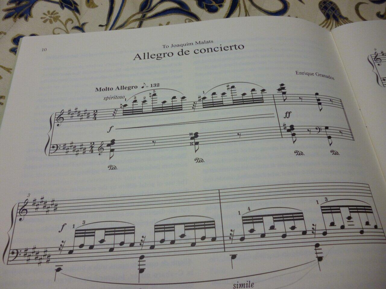 演奏会用アレグロの楽譜、冒頭と結末部分。両方とも派手なパッセージとなっており、演奏効果抜群だが、楽譜から分かる通り、超絶技巧は要求されていない。グラナドスの熟練の作曲術が分かる曲である