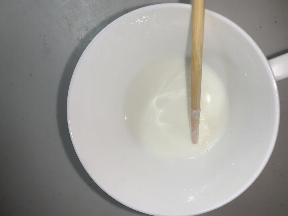 何も加えず温めるとうっすらと膜が