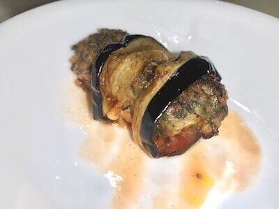 ハンバーグのような「コフタ」