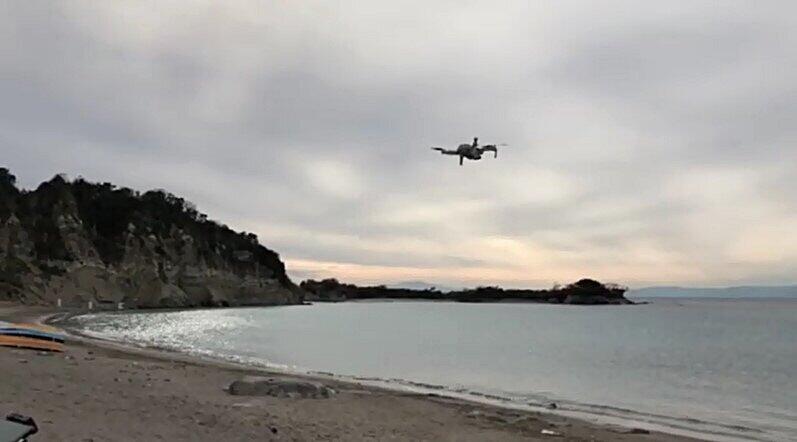 徐々に高度を上げて、海の方へ飛ばしてみた