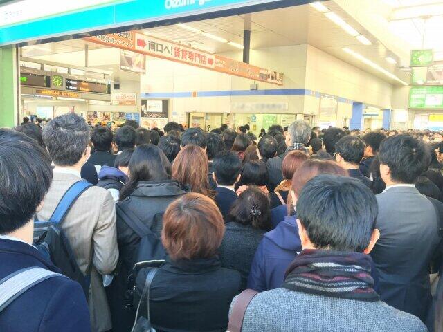 新年度早々に首都圏と大阪で鉄道事故　新生活スタート時にびっくり
