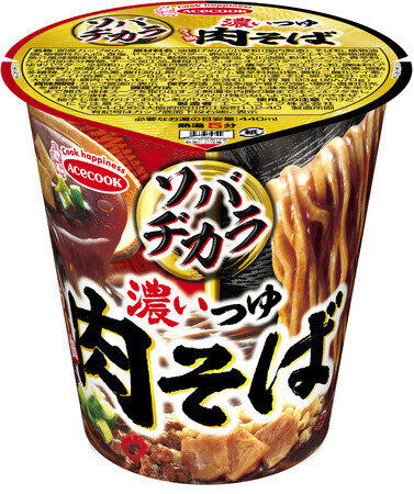 エースコック「ソバヂカラ」から「濃いつゆラー油肉そば」　風味豊かな太そば