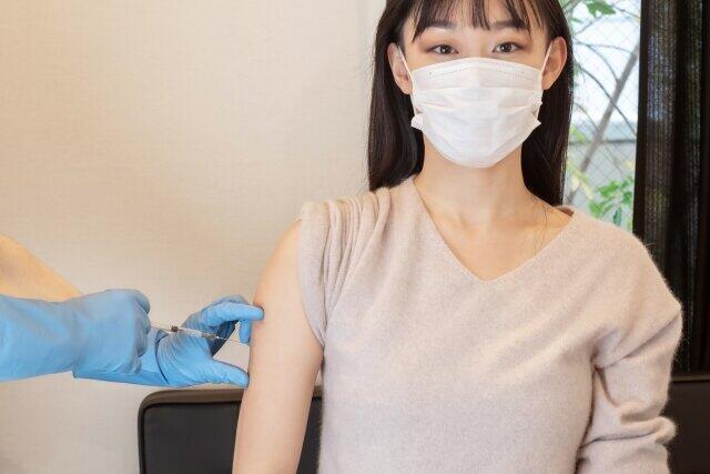 ワクチン接種は勤務中に行ける？体調悪くなったら？　休暇認める企業出てきた