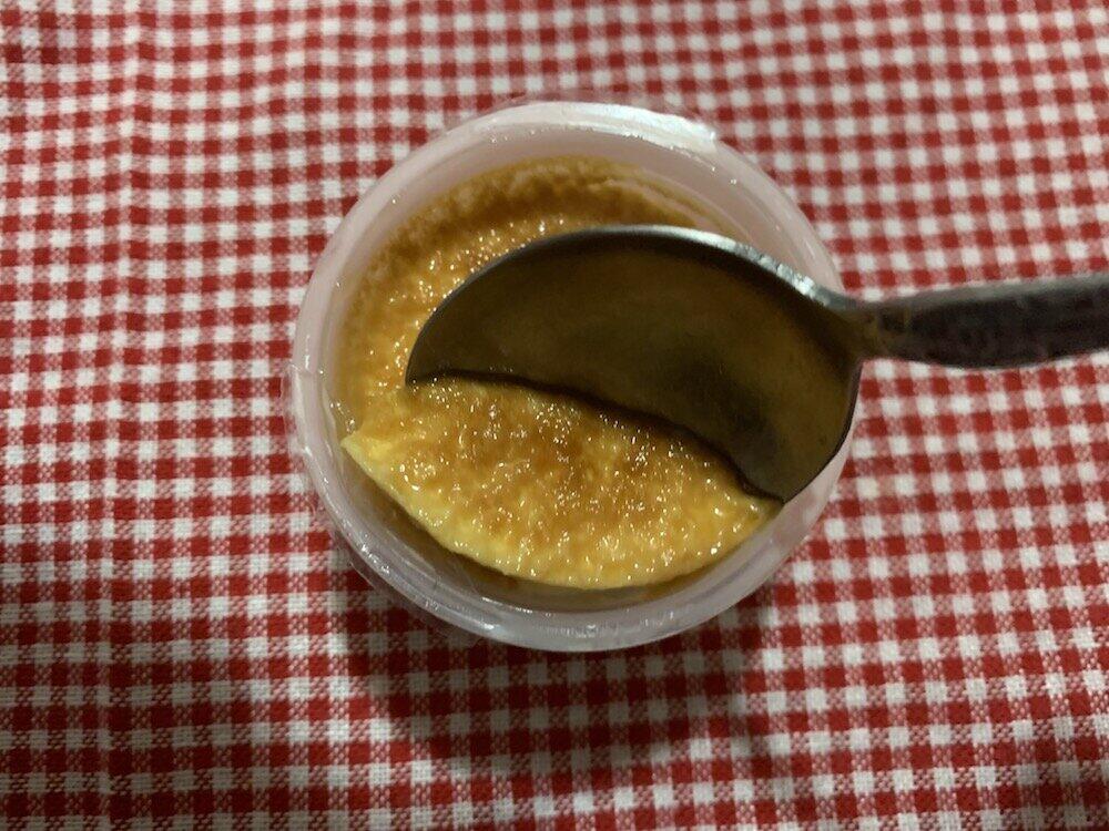 プリンはバニラアイスのような印象
