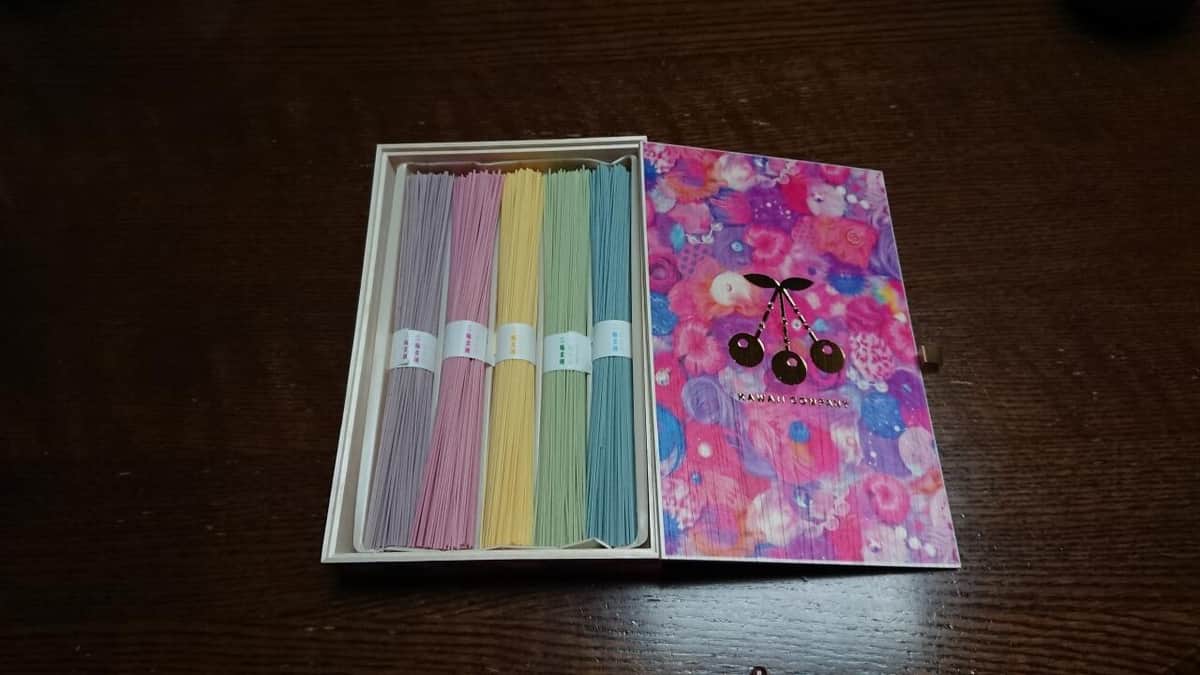 奈良県の木箱職人が手作りした木箱入り