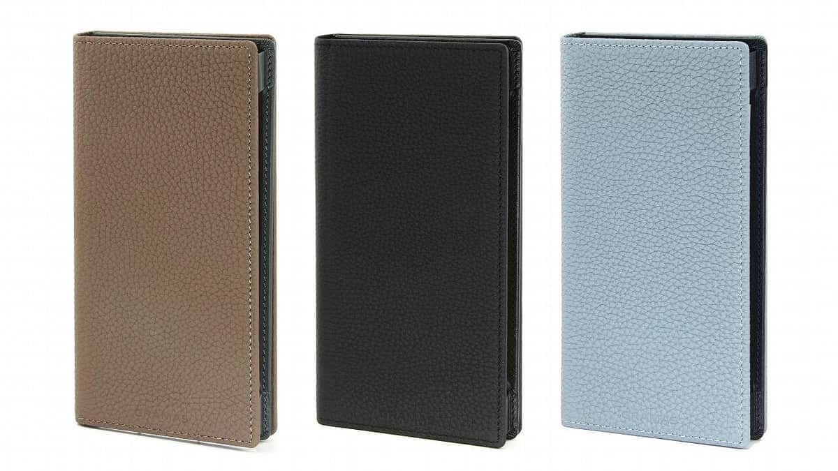 坂本ラヂヲ「UNIVERSAL CASE」　カメラをフラップで保護する汎用スマホケース