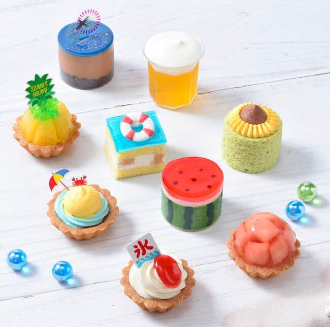 テーマは家族の夏休み　コージーコーナーのプチケーキアソート