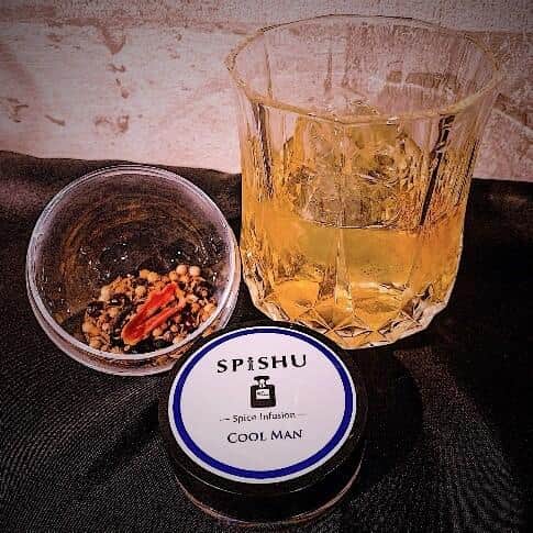 香水にインスピレーションを受けた高級漬けこみ酒キット「スパイッシュ」