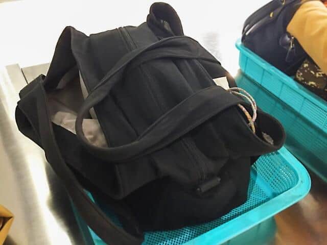 小田急刺傷で乗車前の手荷物検査求める声　不審者チェックと利便性の間で