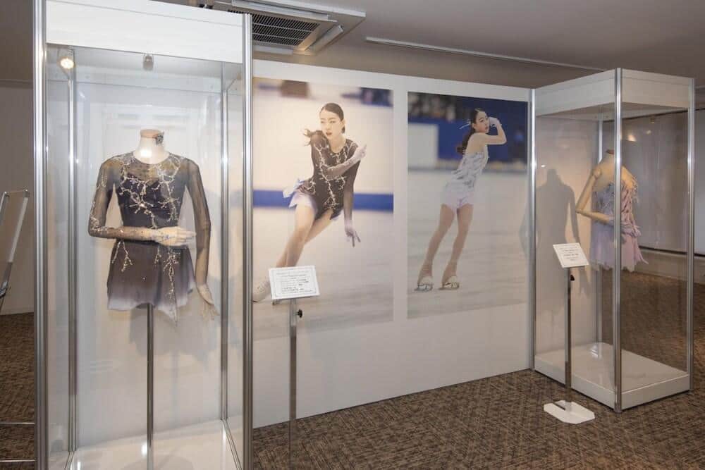 紀平選手の衣装は8点を展示