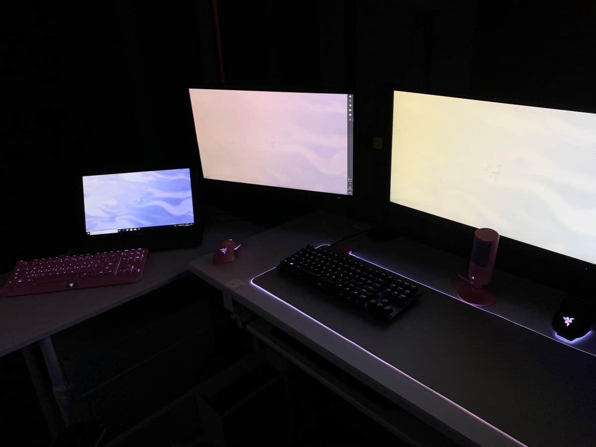 はつめさんのデスクは、こんな感じ