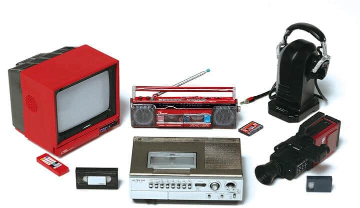 「Victor」ブランドの製品　公式ミニチュアフィギュアに