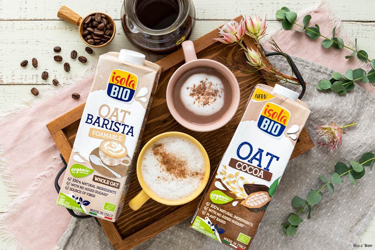 コーヒーに良くあう自然な甘みの「オーツミルク」と、子どもも楽しめるココア風味