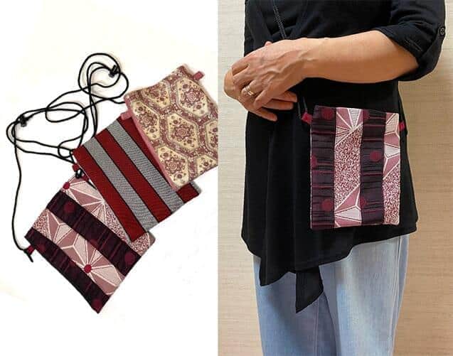 財布やハンカチ、お薬手帳などを入れるのにちょうど良いサイズのサコッシュ