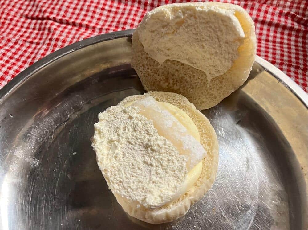 冷凍しても求肥やクリームは凍らなかった