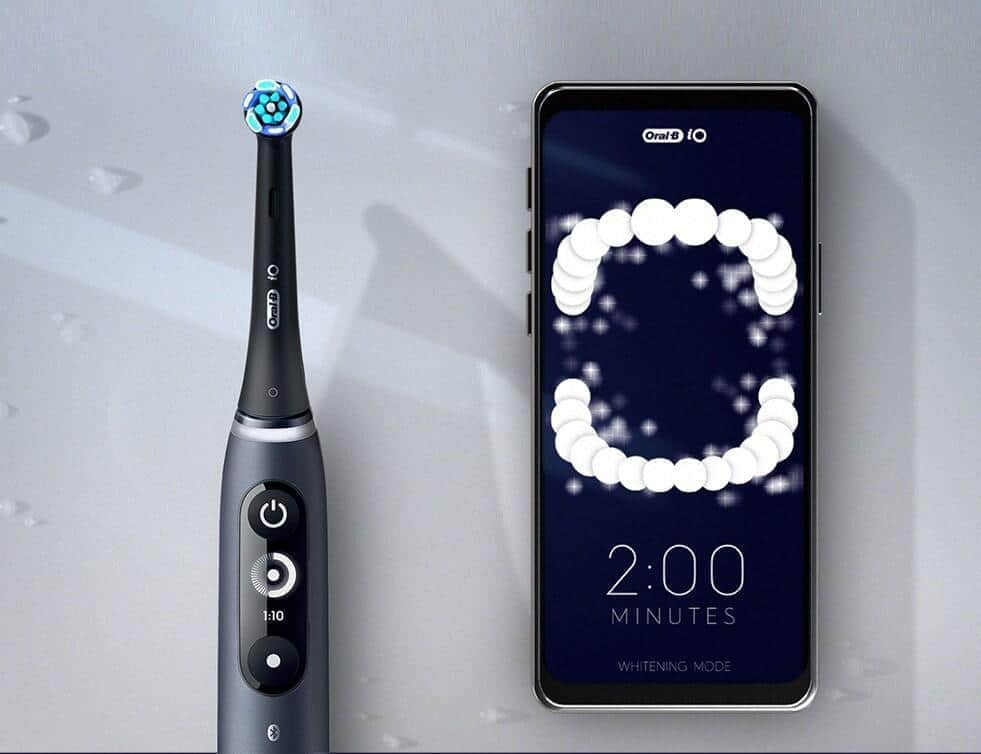 「オーラルB iOシリーズ」から新モデル　AI付きの電動歯ブラシ