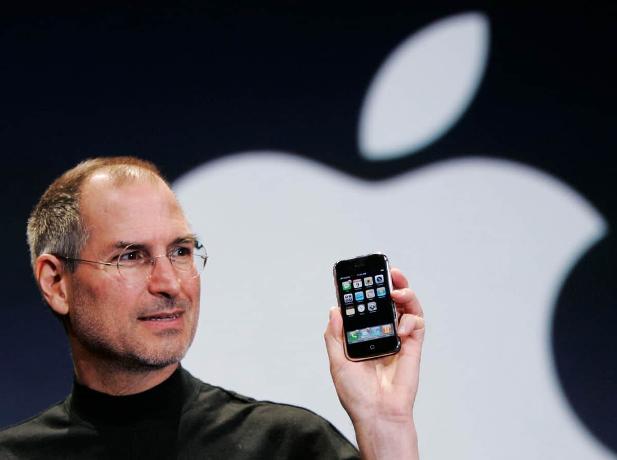 iPhoneが当たり前の今、聞きたい　スティーブ・ジョブズを知らない世代の評価