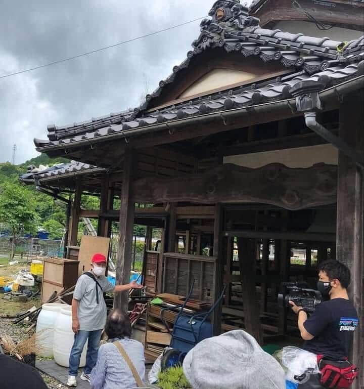 自宅が被災した人の話に耳を傾ける（写真提供：宮川和夫さん）