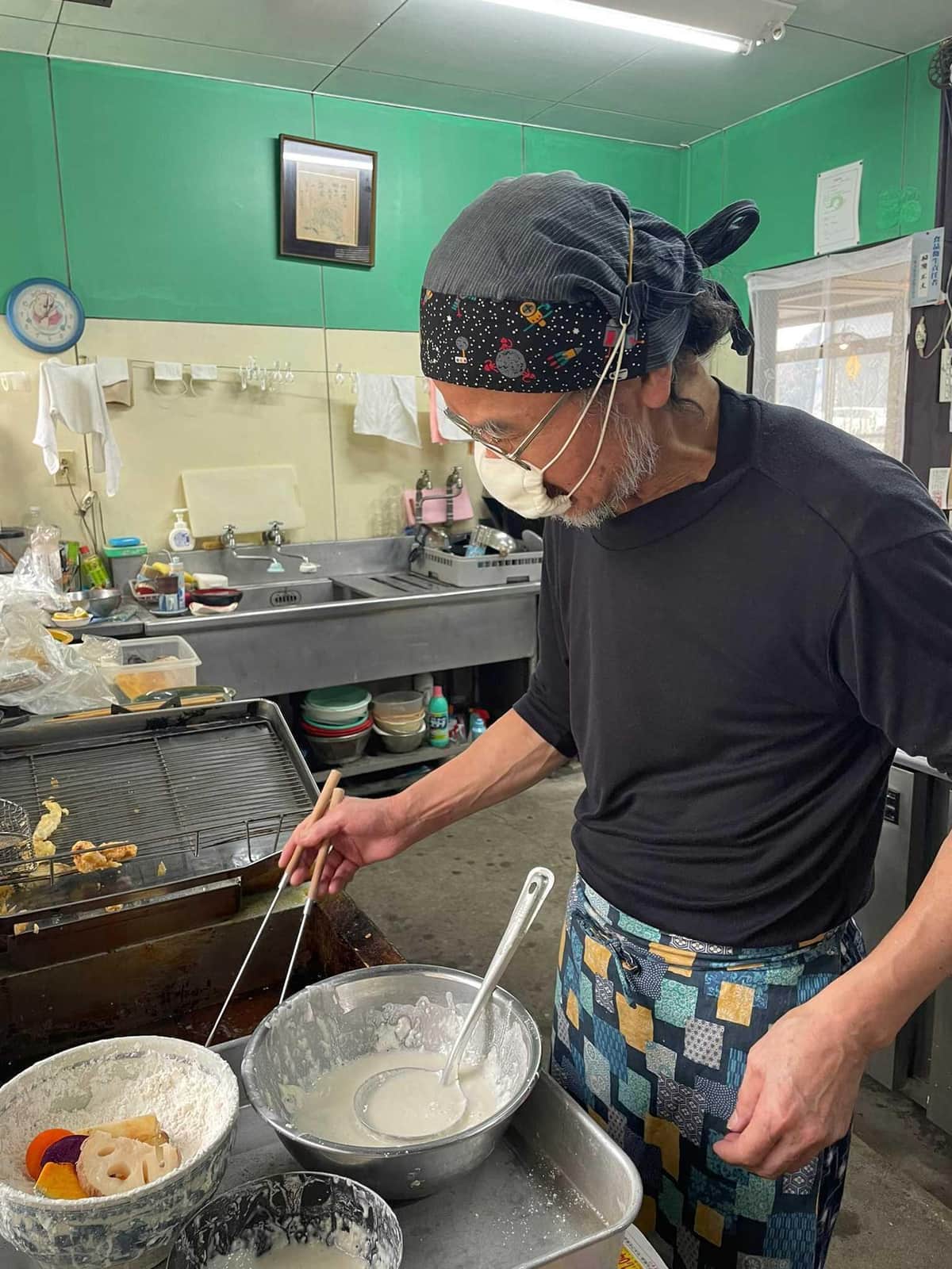 熊本地震で床にヒビ、休業　くじけず5年かけて営業再開「うどん家　あそ」