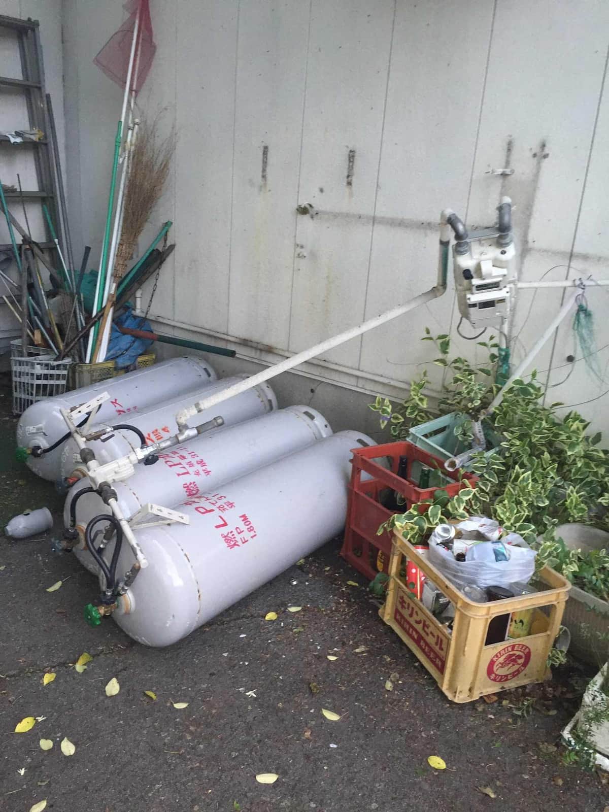 店外にも被害が出た（2016年4月当時）