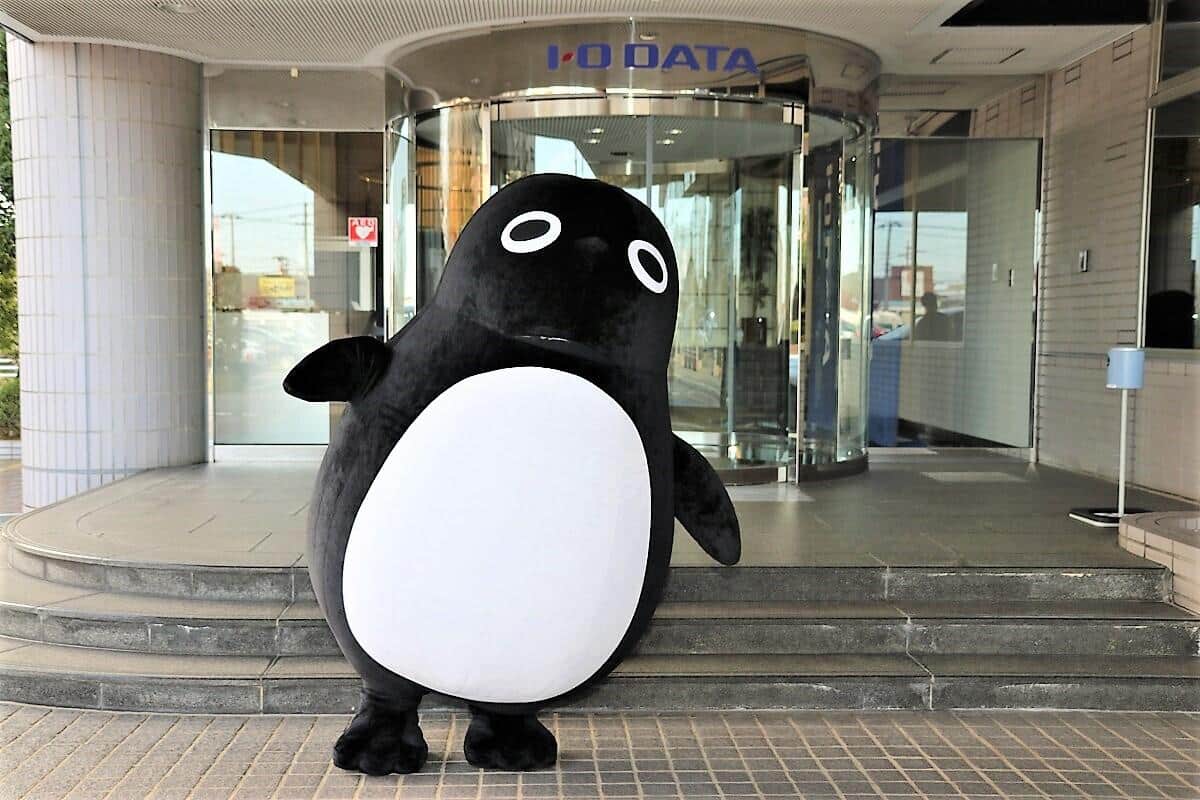 アイ・オー・データ機器入口で歓迎してくれた、いおたろ