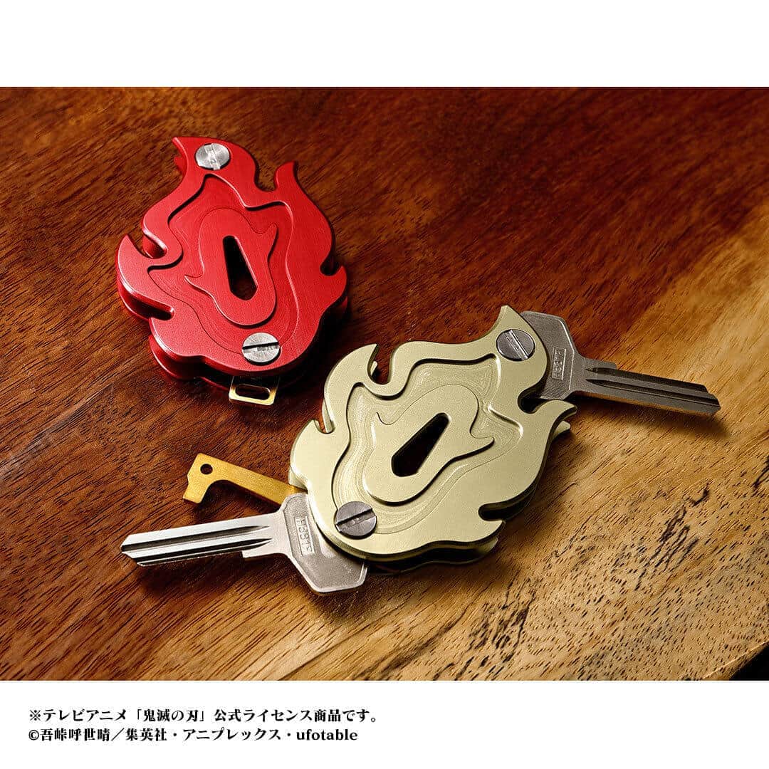 「鬼滅の刃」煉獄杏寿郎の日輪刀の鍔がモチーフ　キーケース