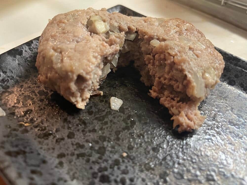 Bのハンバーグ 肉汁感が格段にアップ