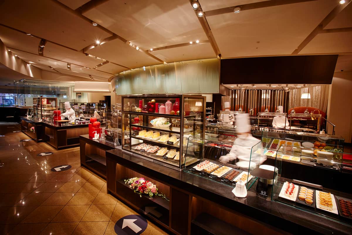 ホテルならではの料理が揃う