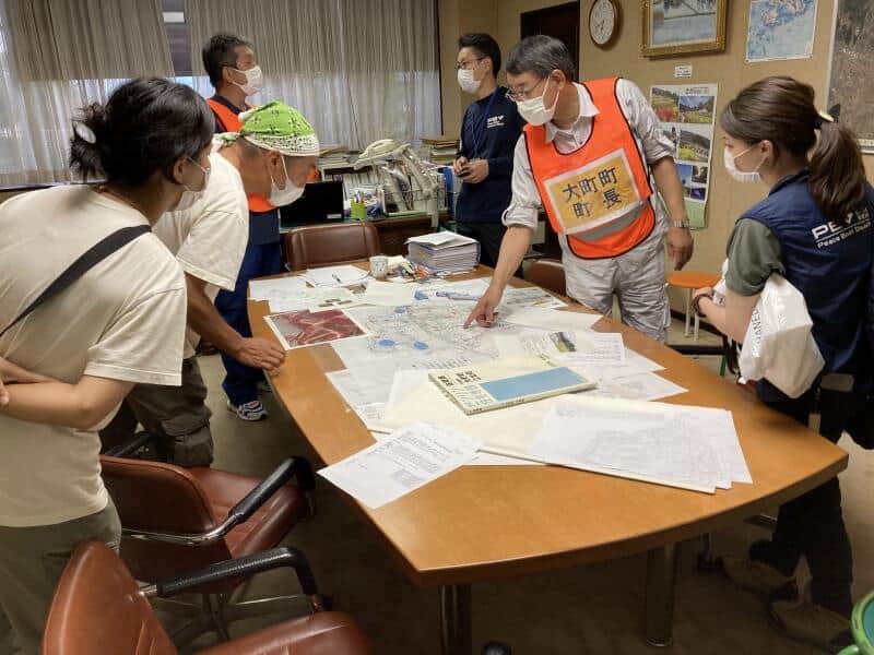 被災住民のため、支援側の行政やNPOがコミュニケーションを重ねた（写真提供：ピースボート災害支援センター）