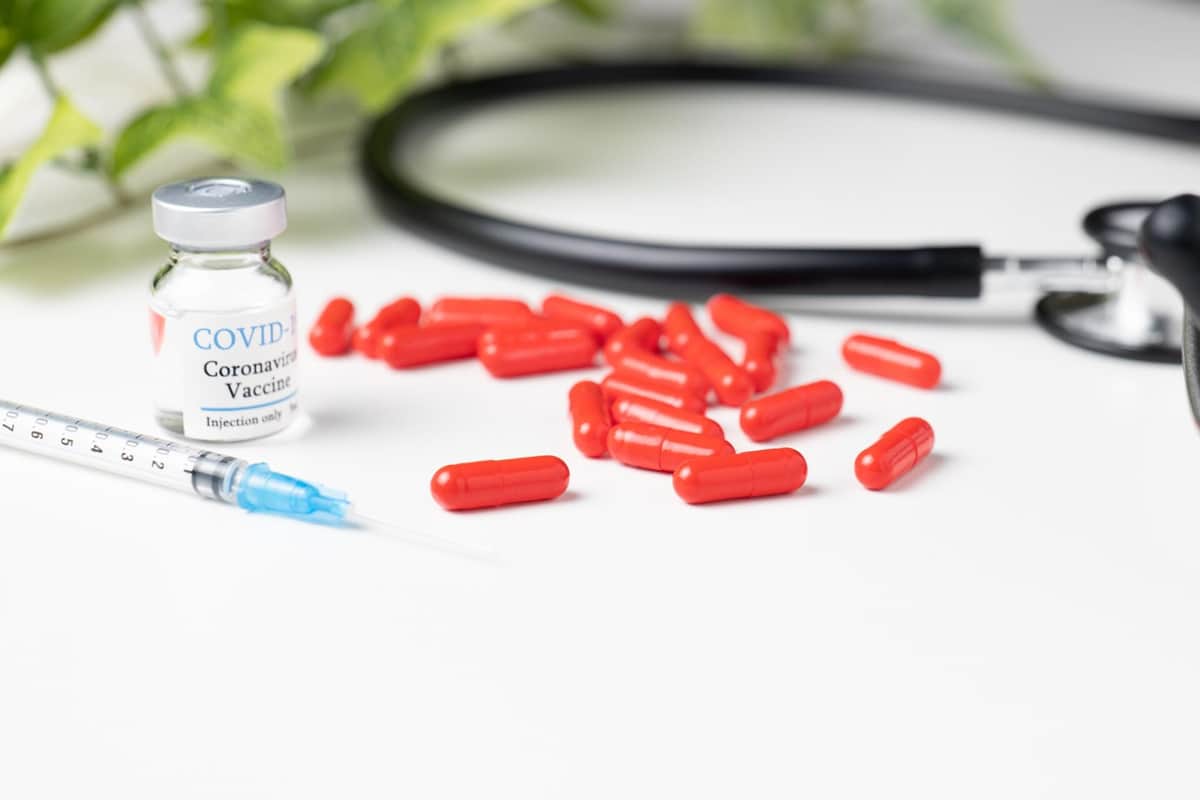 オミクロン株の重症者ジワリ増加　ピークの半月後が山場も3回目接種まだ