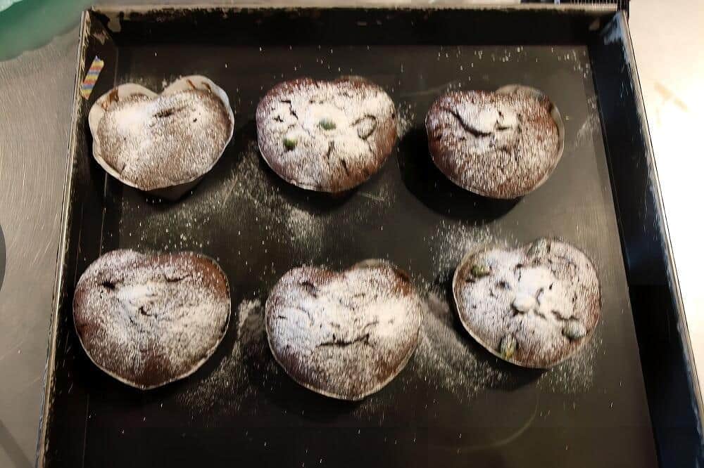 粉糖を落とすとまさしくガトーショコラ