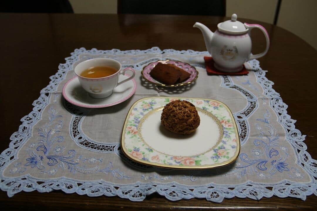 帰宅したらすぐにフィナンシェとシュークリームで最高のデザートタイム