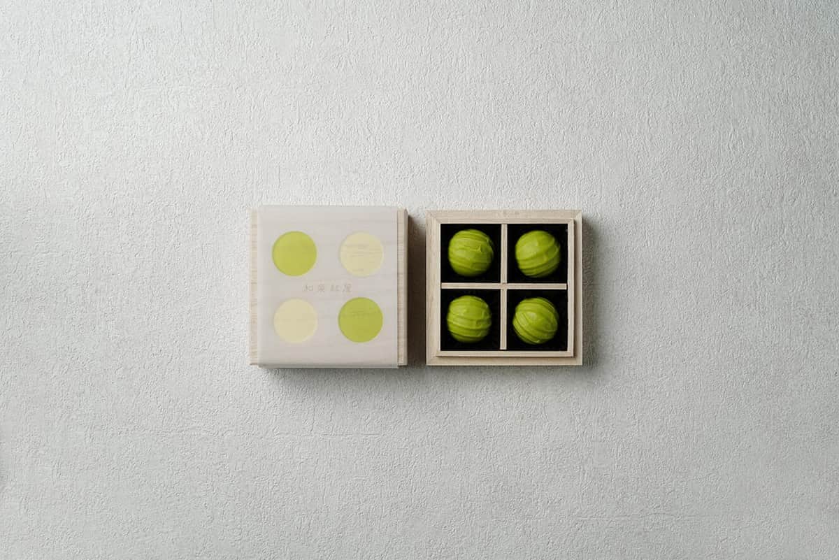 和楽紅屋の「ピスタチオトリュフ 4個入」（税込・1620円） エキュート上野、品川、東京