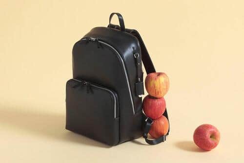 働く女性が1週間を気持ち良く始めるための仕事バッグを提案する「W&.Day/Night」より