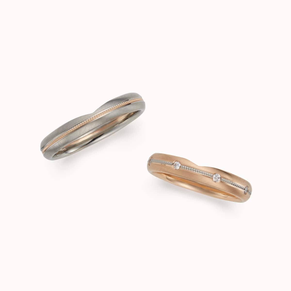 左からメンズ、レディース　それぞれ15万2000円、19万6000円から