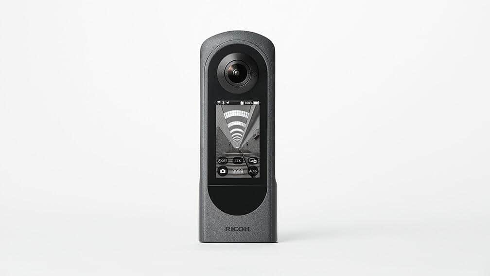 リコー360度カメラ「RICOH THETA X」　2.25型モニター搭載