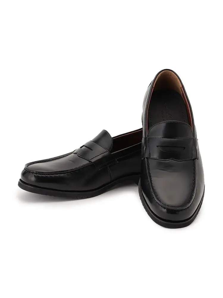 デイリーにもビジネスシーンにもマッチするプチプラシューズ