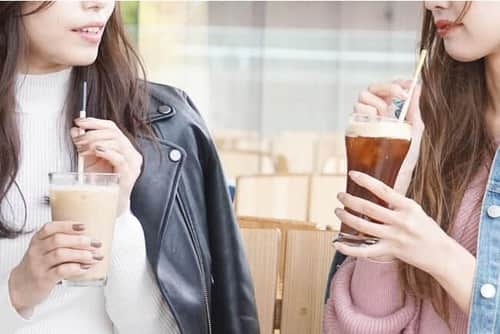 通常のストローサイズの約1/5で、持ち歩きやすく、洗いやすい