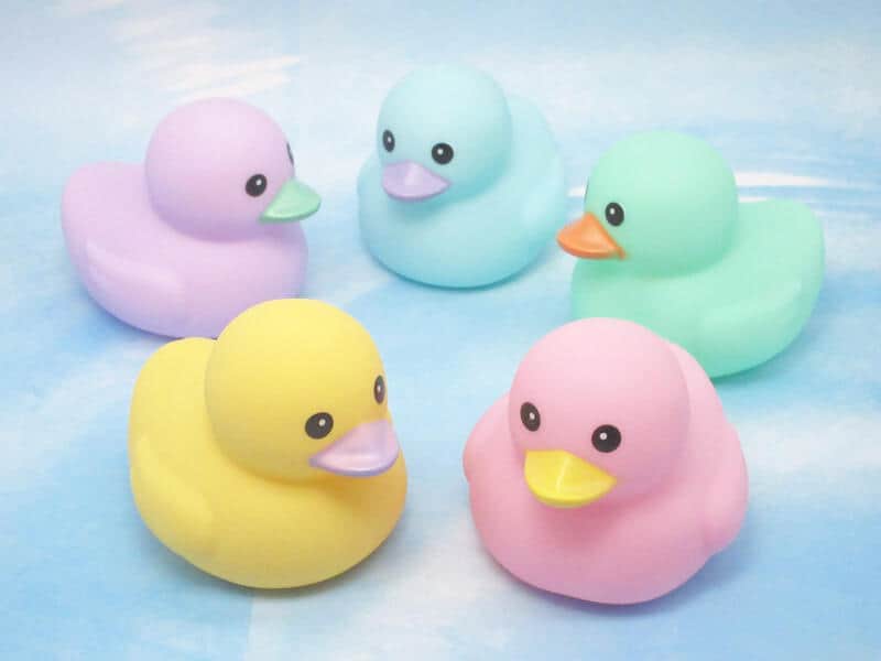 笛がついており、握るとピーピー鳴る