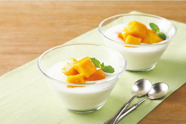 フェアトレードのベトナム産マンゴーを使用した「ファーマーズカットマンゴー（冷凍）」 