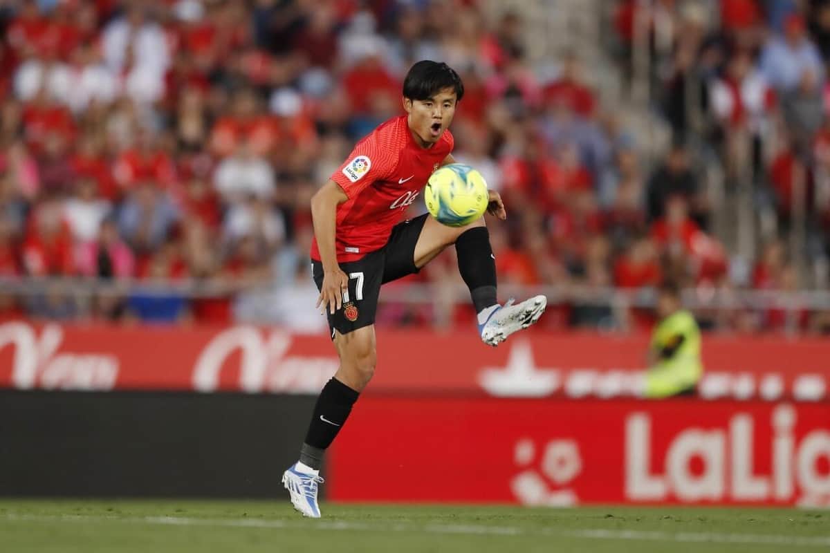 久保建英と南野拓実に漂う不安　チュニジア戦で見えた「足りないピース」