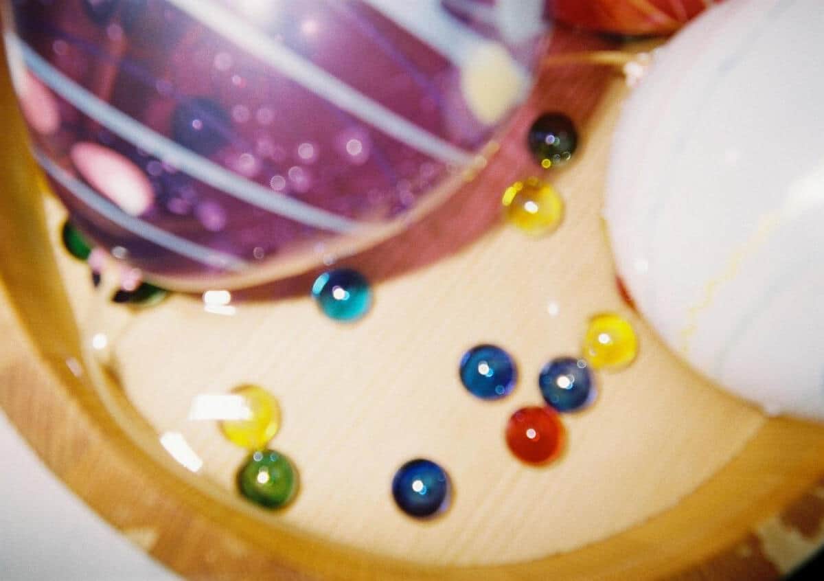 セットに入っていた、ビー玉も一緒に
