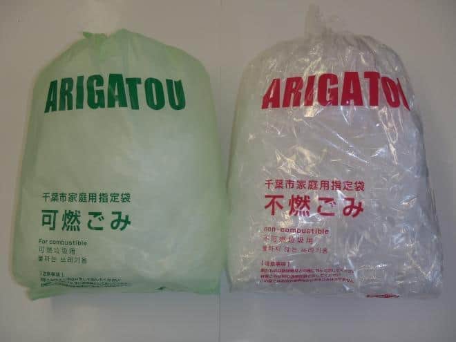 有料レジ袋の代わりに自治体の指定ゴミ袋を　マイバッグ以外の選択肢に