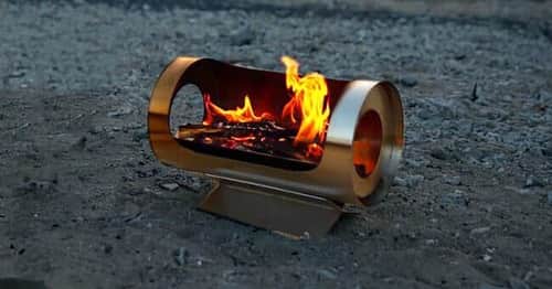 障害者雇用促進へ向け、福祉施設が職業体験としてキャンプギアを販売
